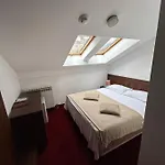 Hotell Garni 4*