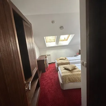 Otel Garni 2*