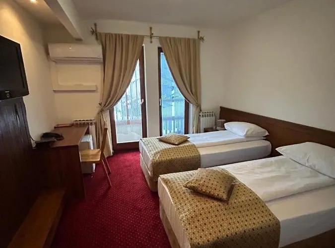 Hotel Garni 4*
